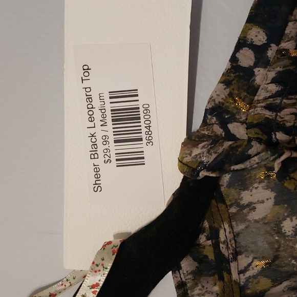 WOMENS SHEER ANIMAL PRINT LONG SLEEVED BLOUSE. NEW WITH TAGS - Picture 12 of 14